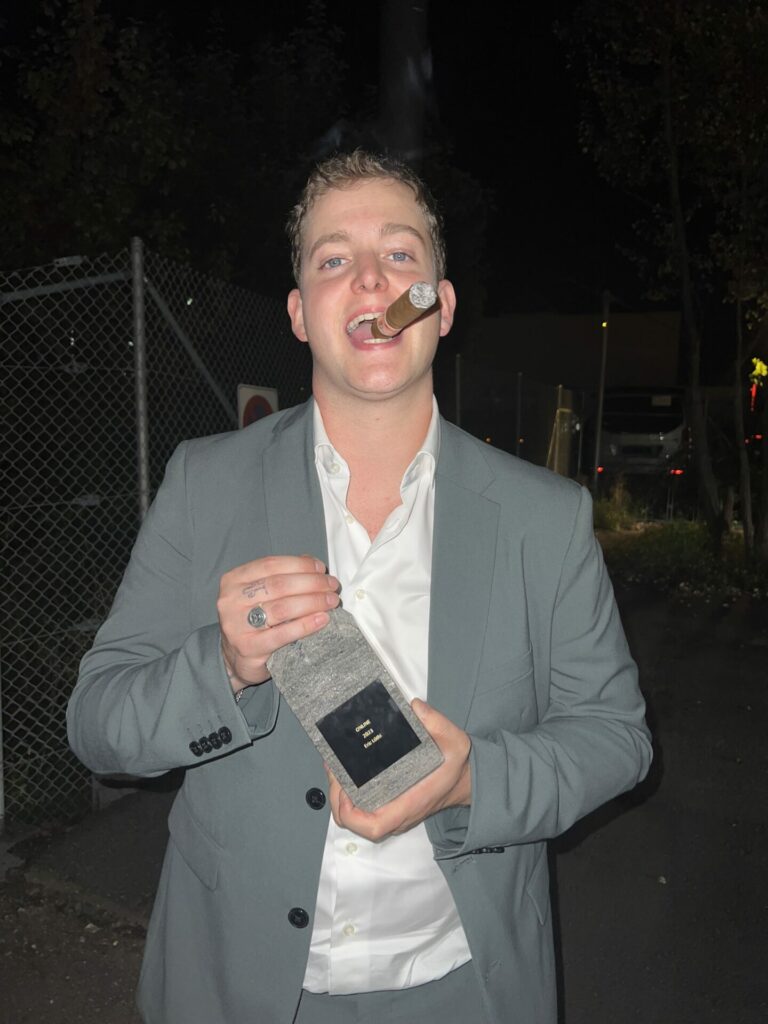eric-gewinnt-den-swiss-comedy-award